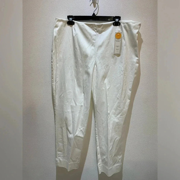 Charter Club Women's Classic Fit Slim Leg White Size 16 NWT - Picture 2 of 9